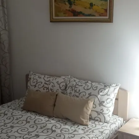 Ruza Vetrova 4